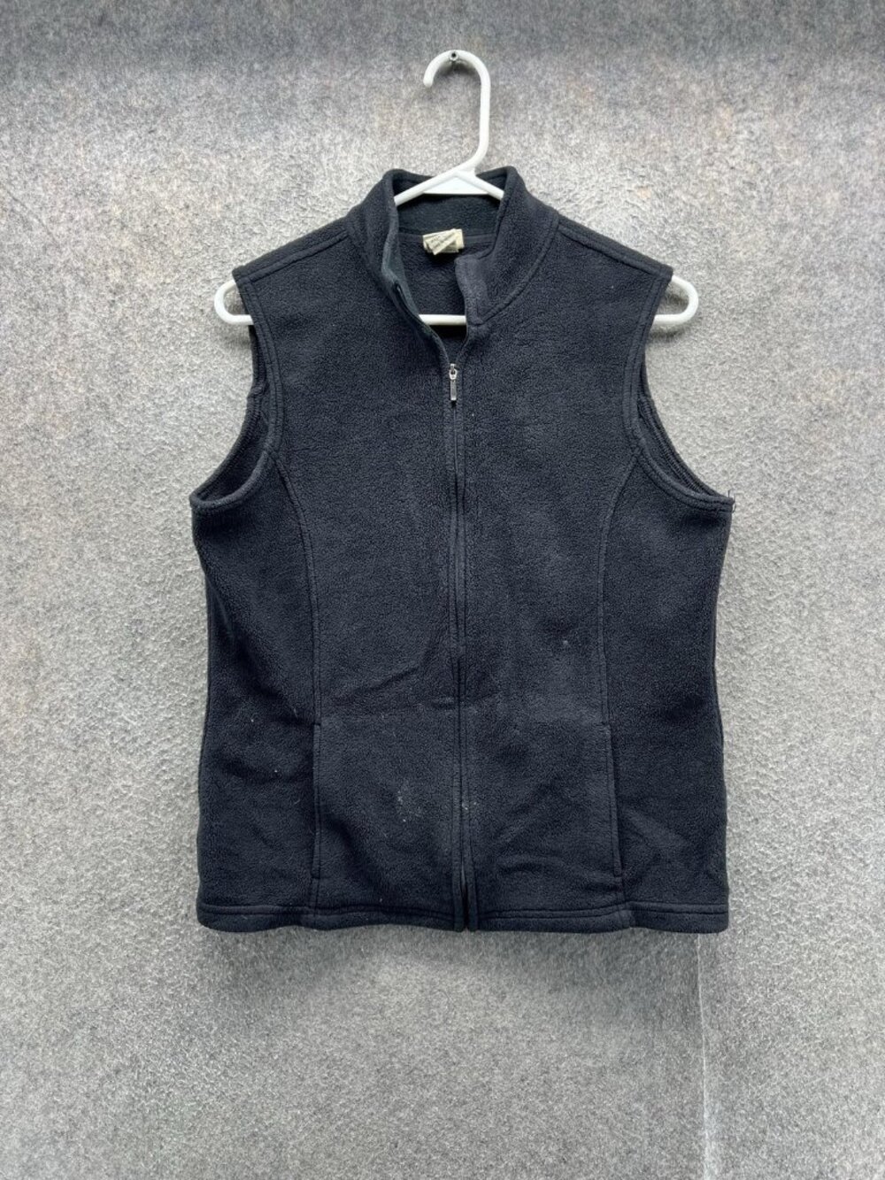 L.L. Bean Vest Womens Medium Black Fleece Full Zip Stretch Pockets Outdoor
